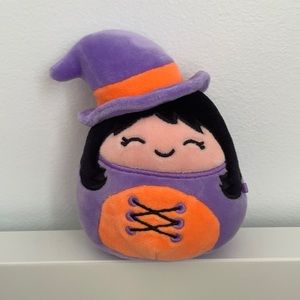 Mini Witch Squishmallow